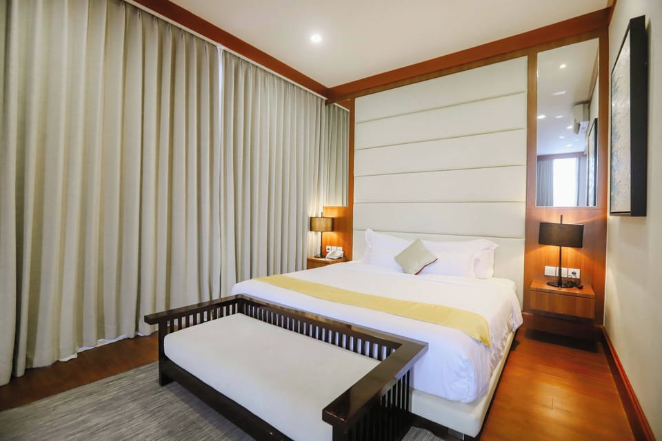Suite | Premium bedding, minibar, in-room safe, desk