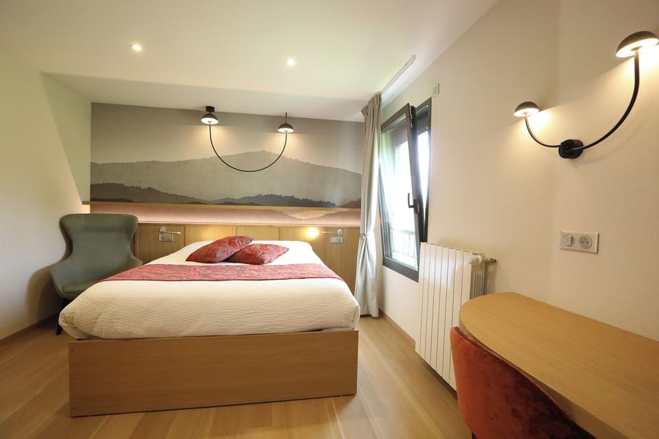 Superior Double Room | Individually decorated, individually furnished, desk, soundproofing