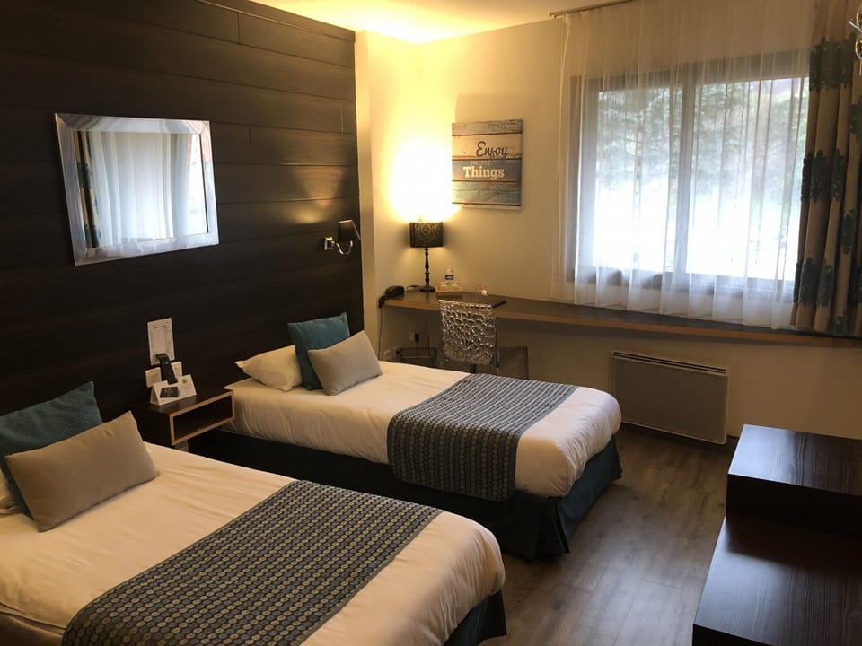 Twin Room, Garden View | Cribs/infant beds, rollaway beds, free WiFi, bed sheets