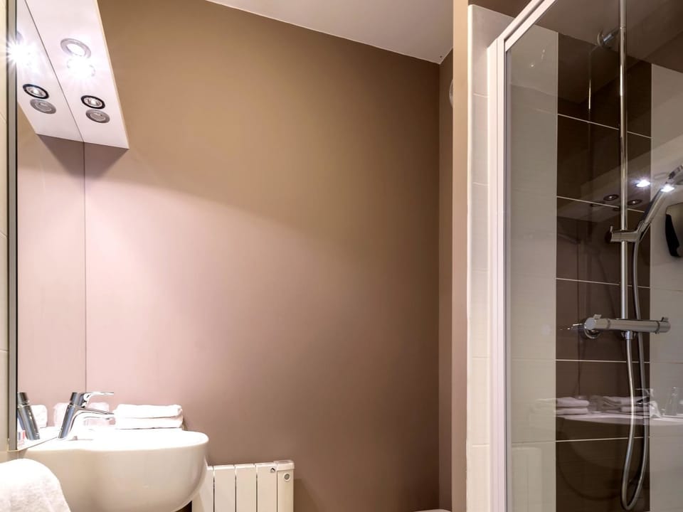 Shower, hair dryer