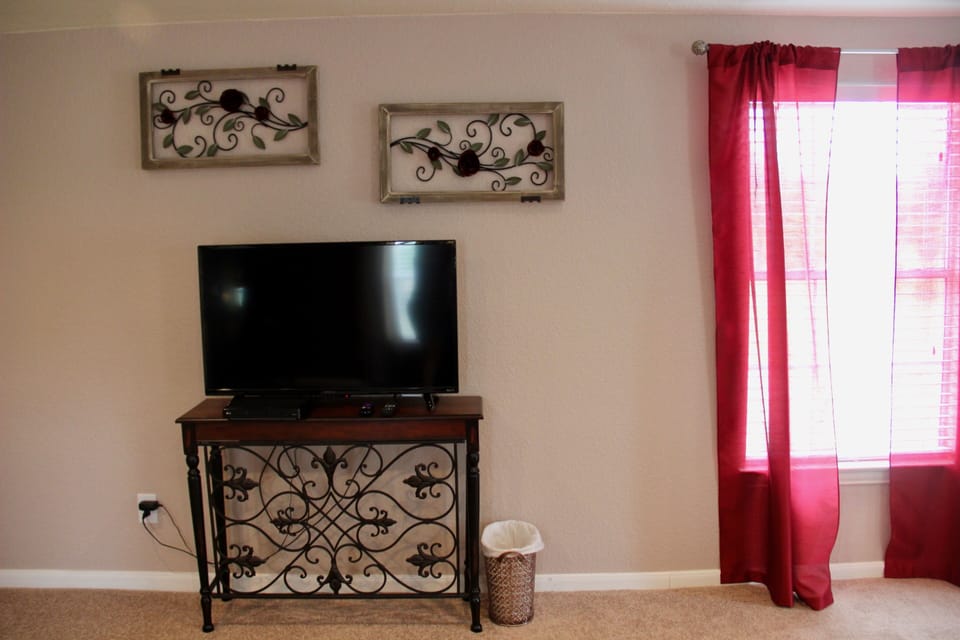 Honeymoon Double Room, 1 King Bed, Jetted Tub, Pool View | Television