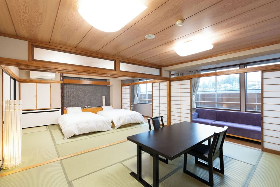 Premium bedding, in-room safe, WiFi (free)