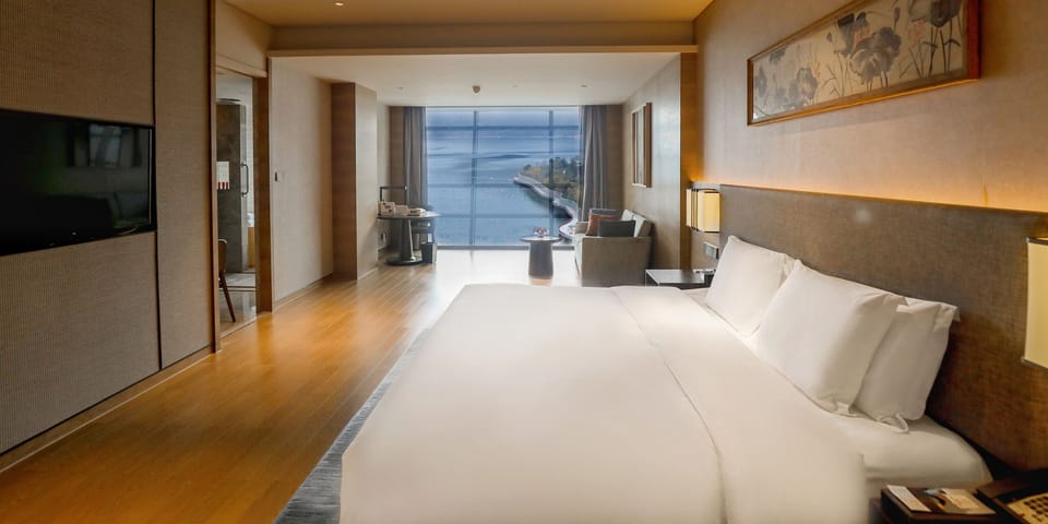 Premium bedding, free WiFi, bed sheets