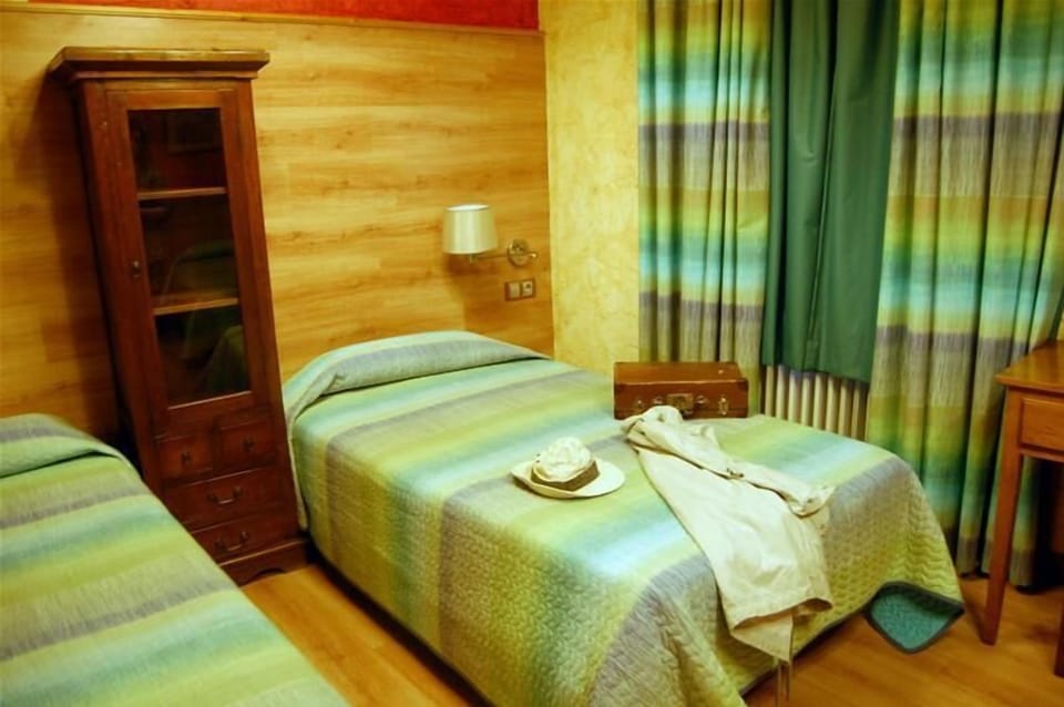 In-room safe, blackout drapes, iron/ironing board, free WiFi