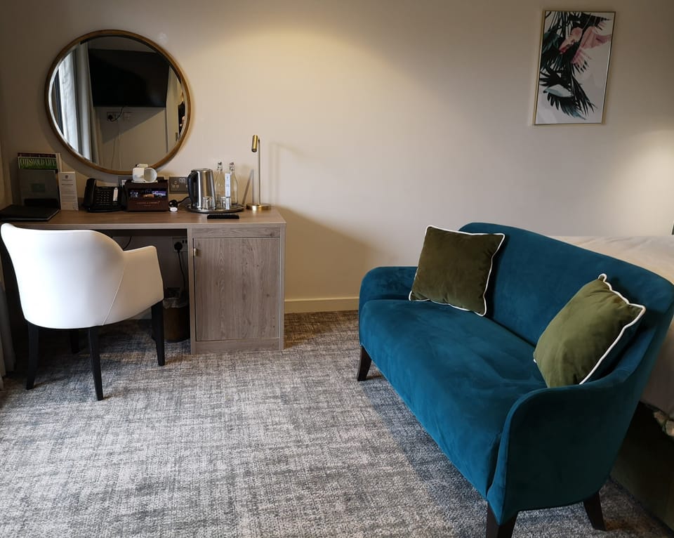 Superior Spa Double / Twin Bedroom (With Spa Access) | Coffee and/or coffee maker