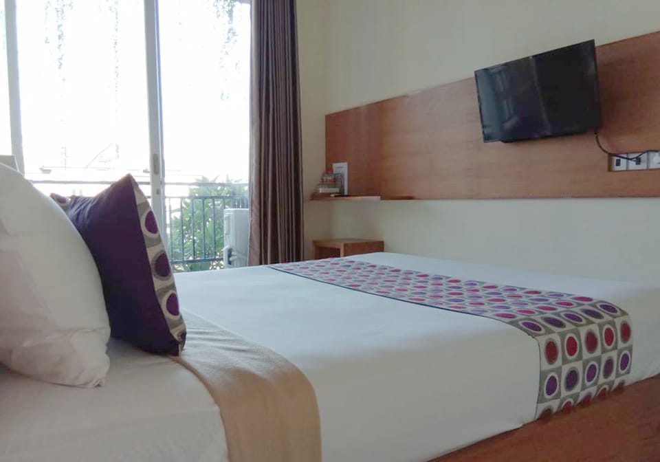 Superior Room, Hill View | Balcony view