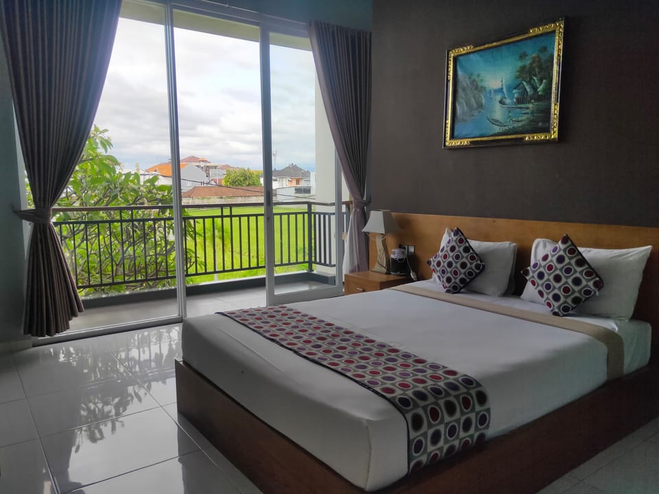 Superior Room, Hill View | Desk, blackout drapes, WiFi (free), bed sheets