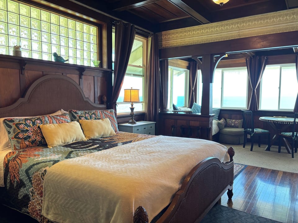 Premier Room, 1 Bedroom, Bay View, Oceanfront | Blackout drapes, iron/ironing board, free WiFi, bed sheets