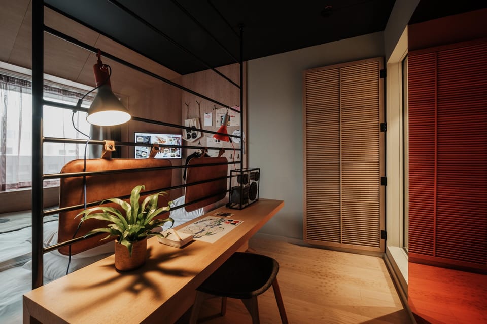 Superior Room (Hobo) | Rollaway beds, free wired internet, bed sheets