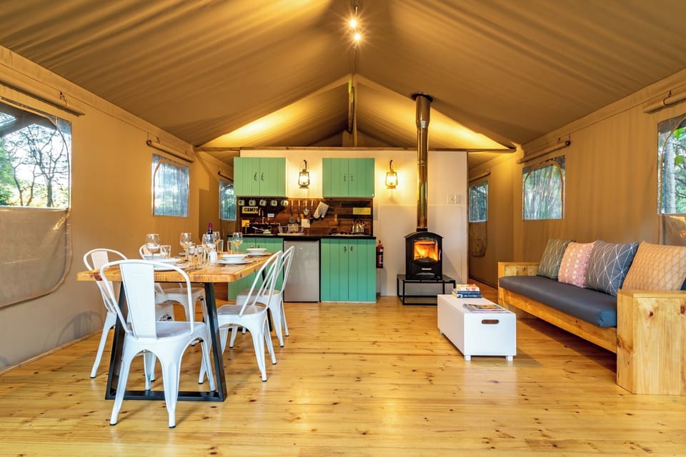 Luxury Tent, 2 Bedrooms | 2 bedrooms, free cribs/infant beds, free WiFi, bed sheets