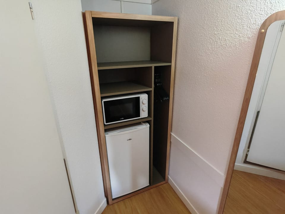 Premium bedding, desk, free WiFi, bed sheets