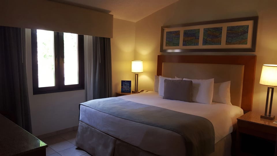Villa, 2 Bedrooms, Kitchen | Premium bedding, down comforters, in-room safe, individually decorated