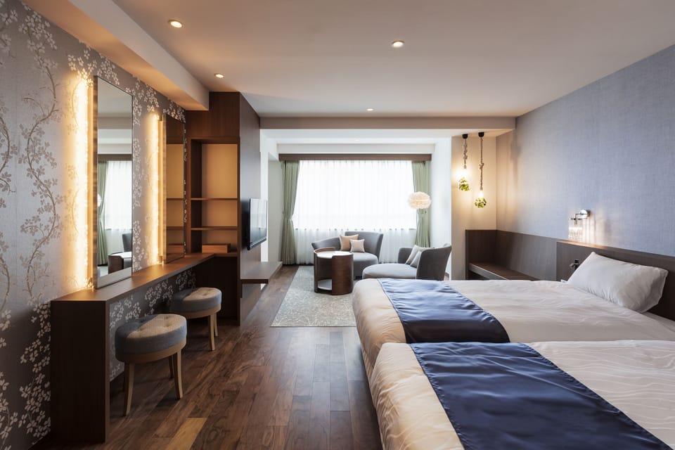Women's Twin  | In-room safe, individually decorated, individually furnished