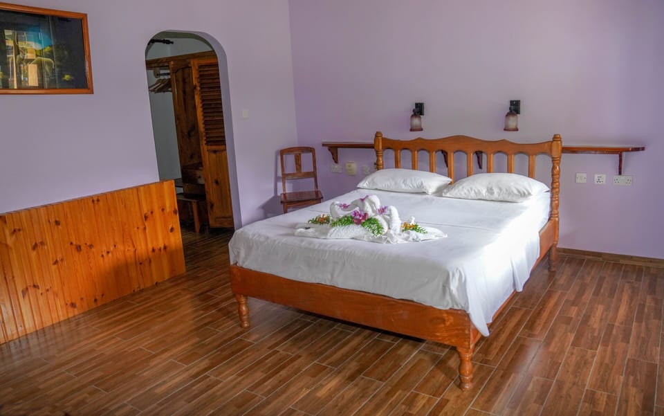 Standard Double Room | Premium bedding, minibar, in-room safe, iron/ironing board (on request)