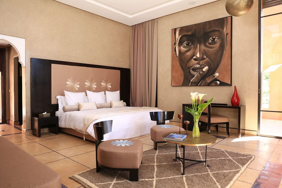 Deluxe Suite | Premium bedding, memory foam beds, minibar, in-room safe