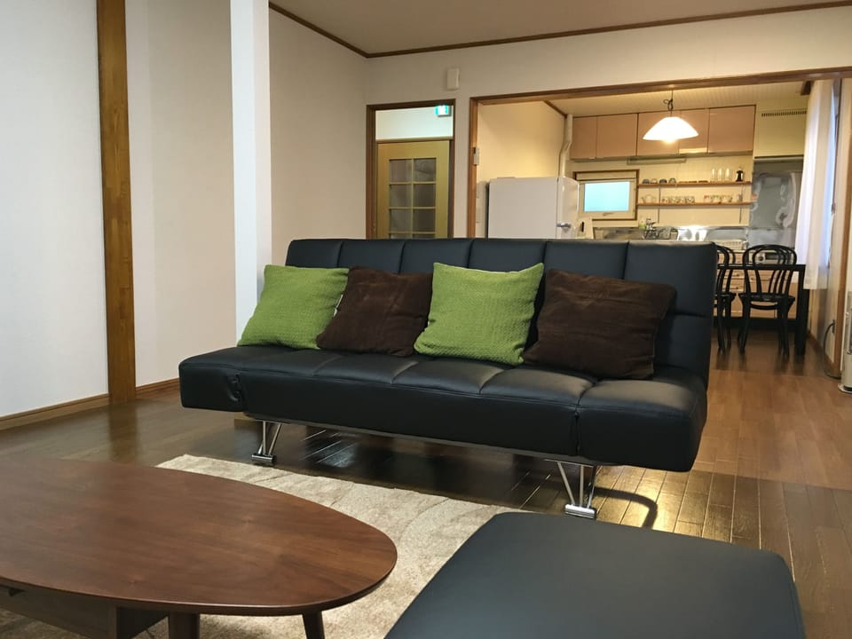 2 Bedroom Apartment, Non-Smoking, Mountain View | Living area | Flat-screen TV, DVD player