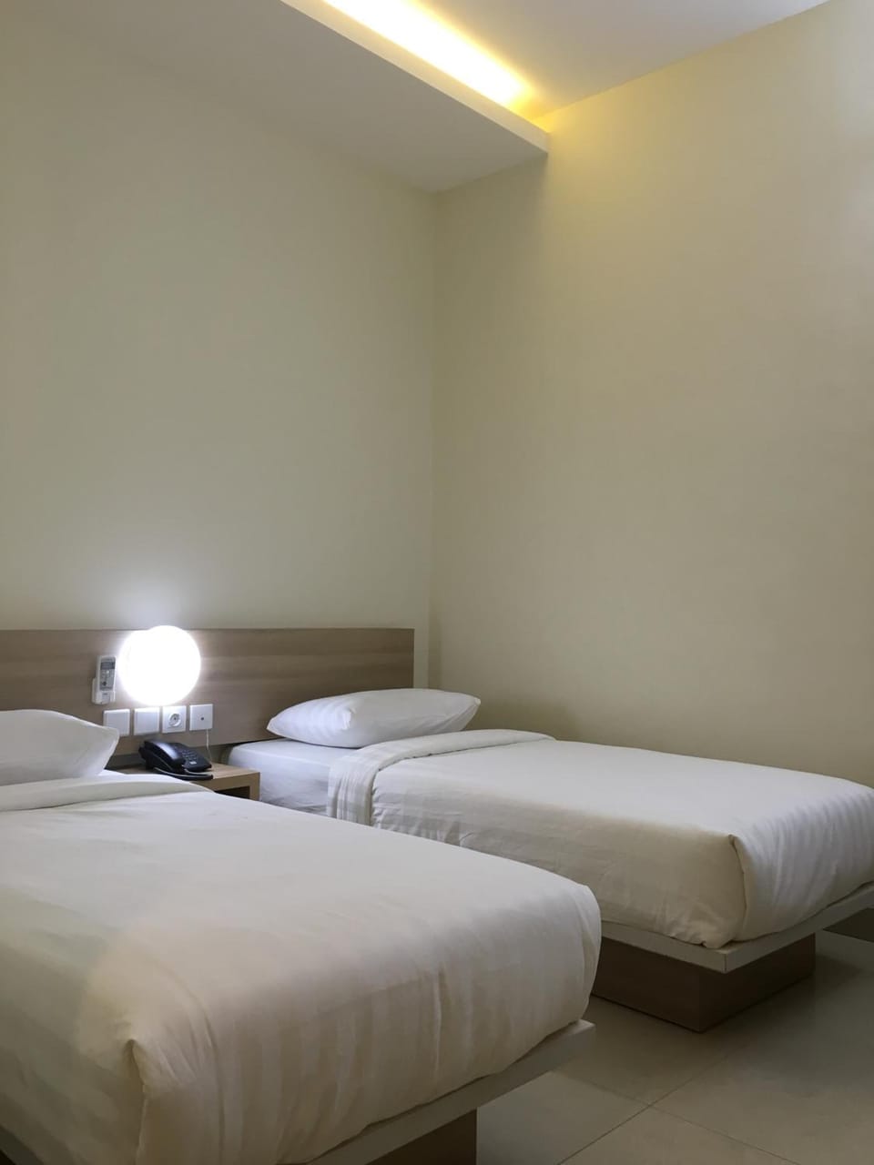 Desk, rollaway beds (surcharge), WiFi (free), bed sheets
