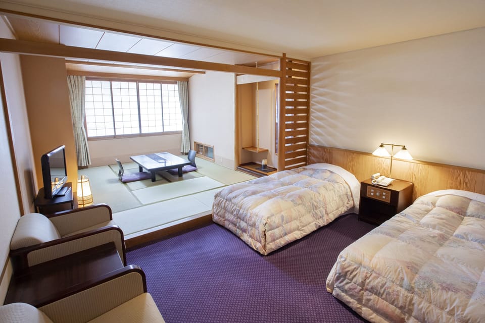 Premium bedding, in-room safe, desk, free WiFi