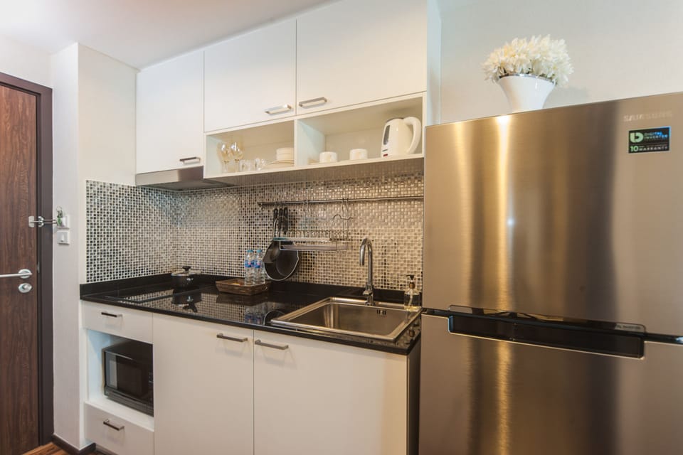 Private kitchenette