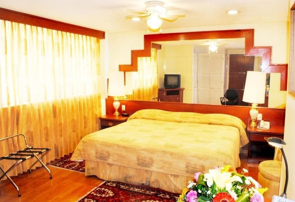 In-room safe, desk, soundproofing, iron/ironing board
