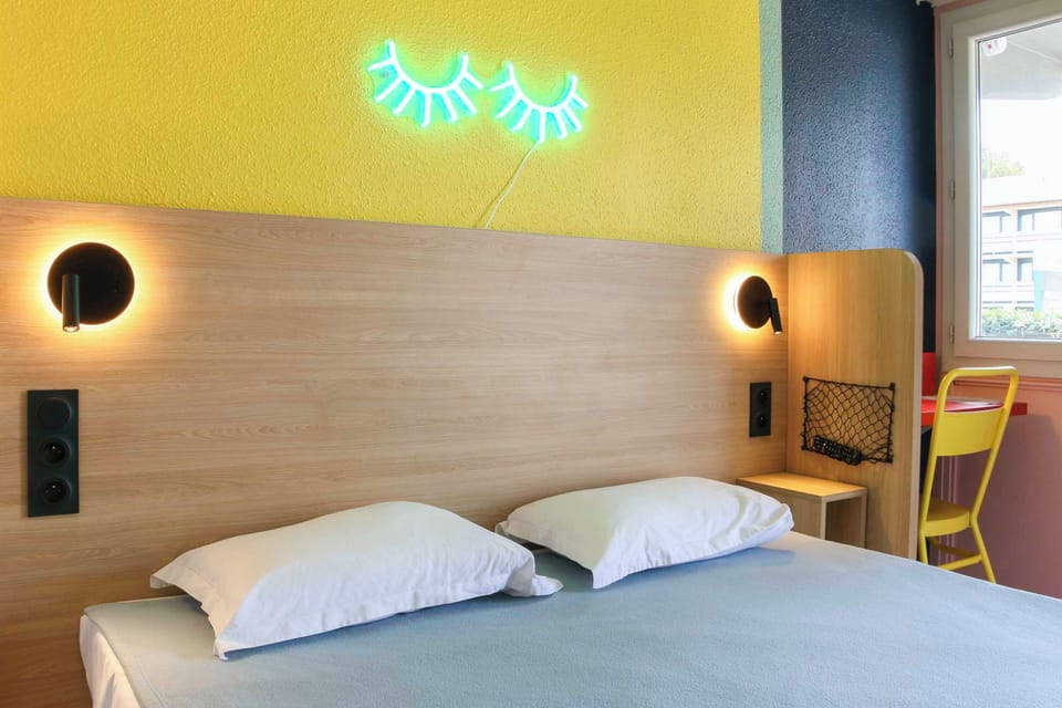 Standard Room, 1 Double Bed | Desk, laptop workspace, blackout drapes, free cribs/infant beds