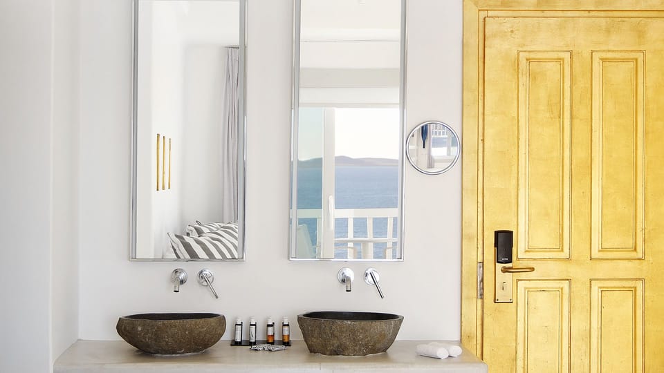 Bathroom sink