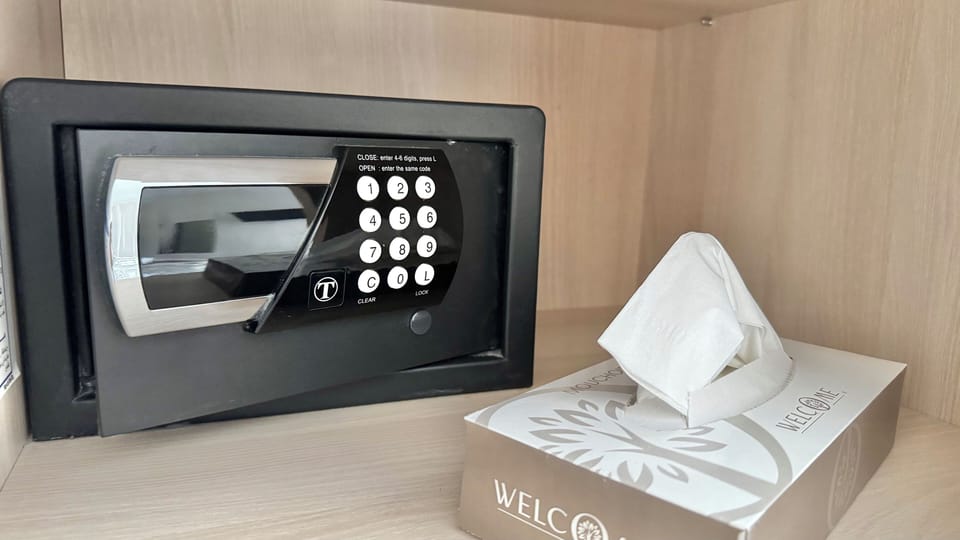 Minibar, in-room safe, desk, laptop workspace