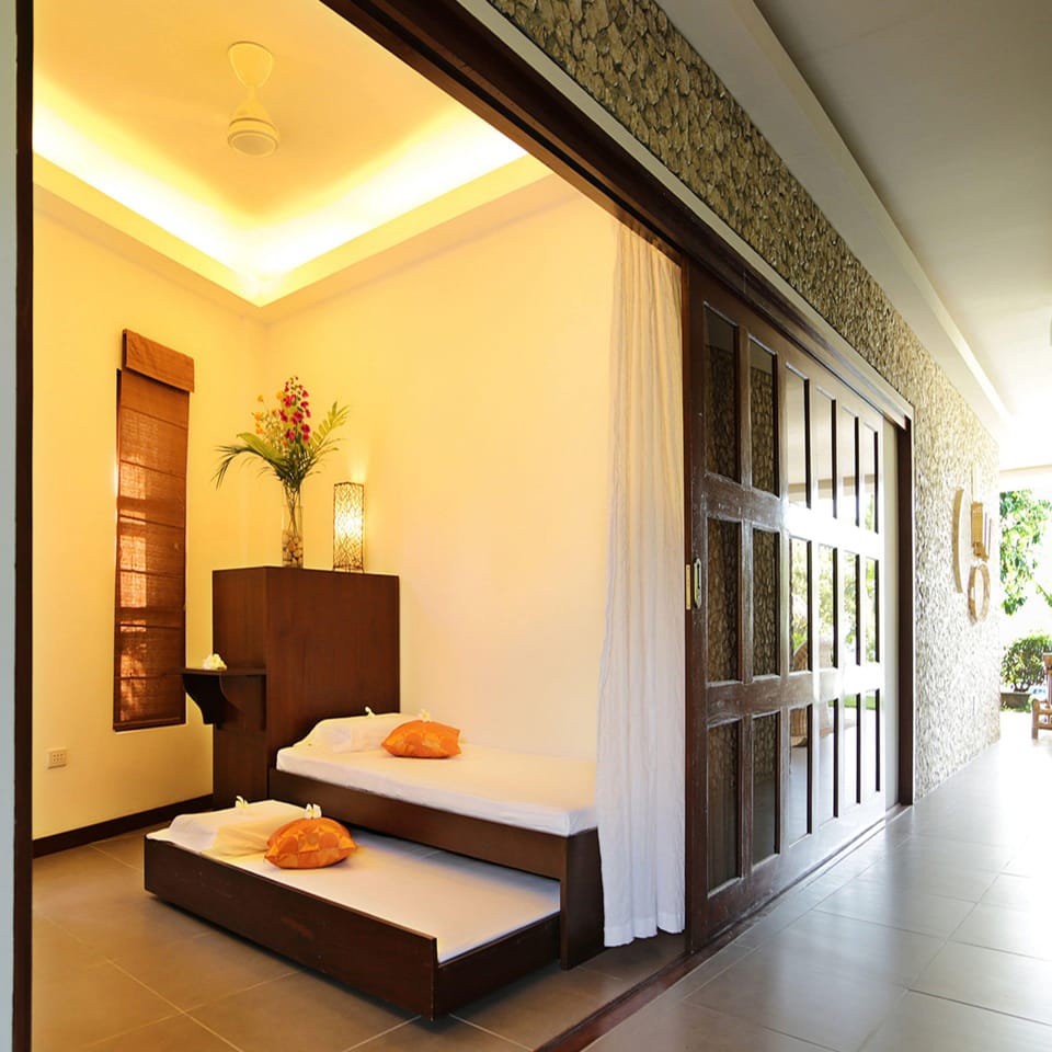 Les Maisons D'itac Bed and Breakfast in Central Visayas