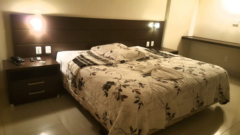 Suite Master | Iron/ironing board, free WiFi, bed sheets
