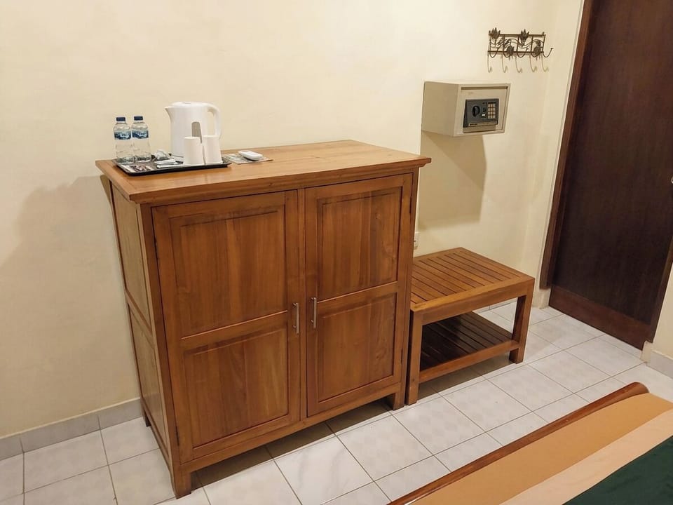 Standard Double or Twin Room | In-room safe, free WiFi, bed sheets