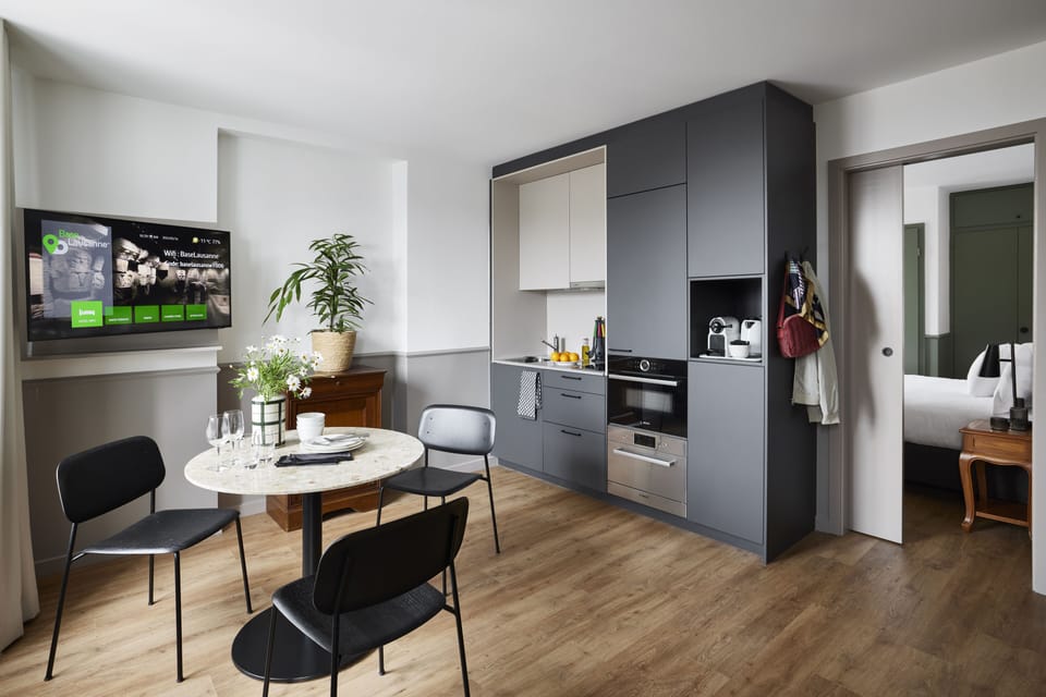 Classic Apartment | Private kitchen | Fridge, microwave, oven, stovetop