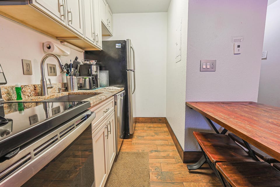 Condo, Multiple Beds (Copper Junction Studio Loft CJJD) | Private kitchen | Coffee/tea maker, full-size fridge, microwave, oven