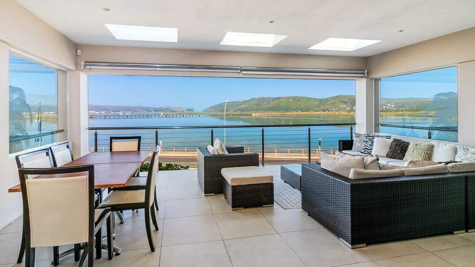 Daily full breakfast (ZAR 160.00 per person)