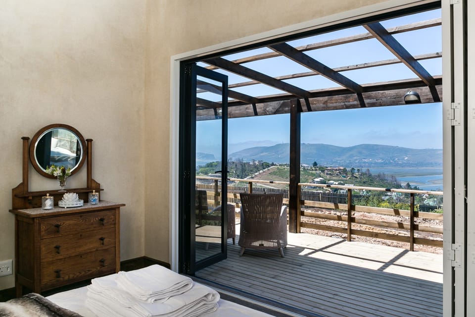 Luxury Apartment, 1 Bedroom, Non Smoking, Lagoon View (Lookout) | Lake view