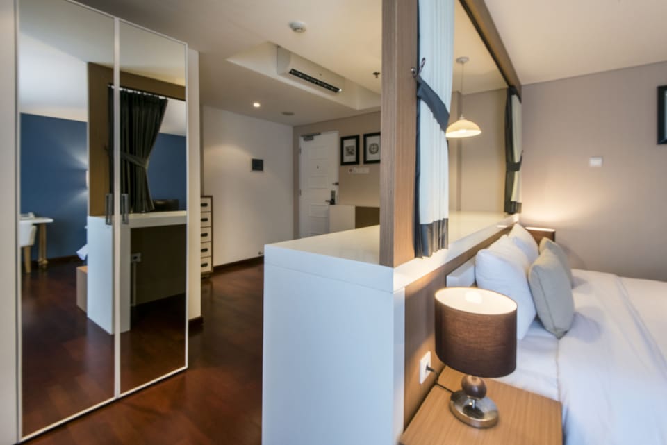 Premier Room | In-room safe, individually decorated, desk, iron/ironing board