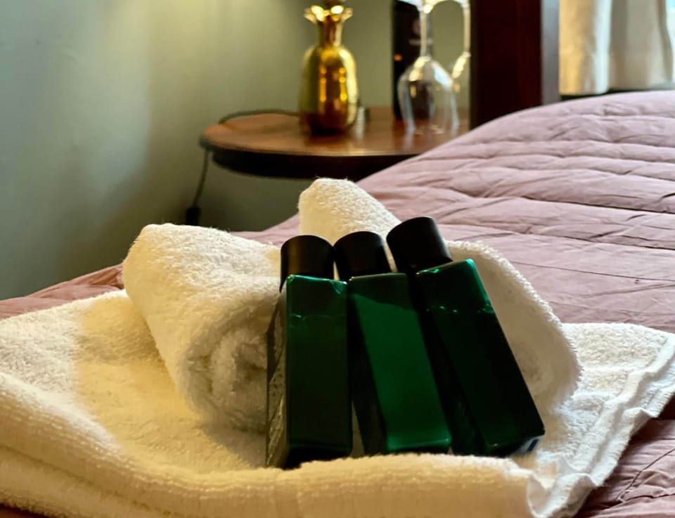 Premium bedding, in-room safe, individually decorated