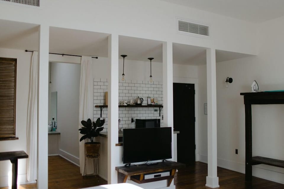 Casablanca | Living area | Flat-screen TV