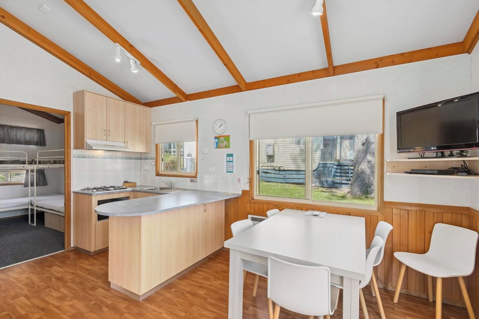Park Cabin | Living area | Flat-screen TV