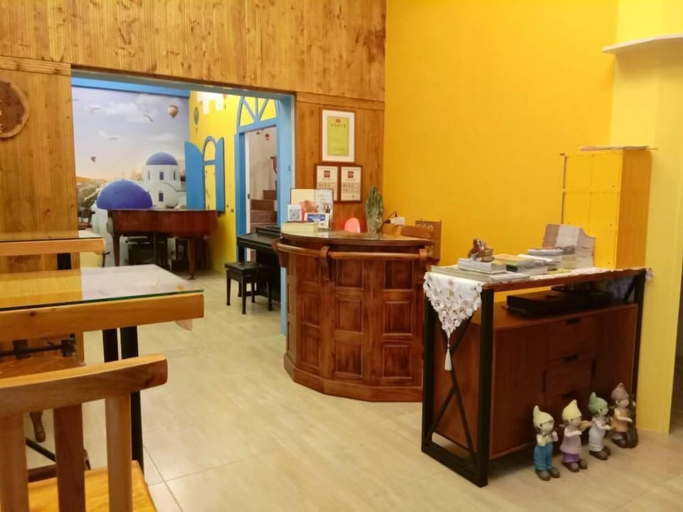 Santorini Music Family B&B Bed and Breakfast in Kaohsiung
