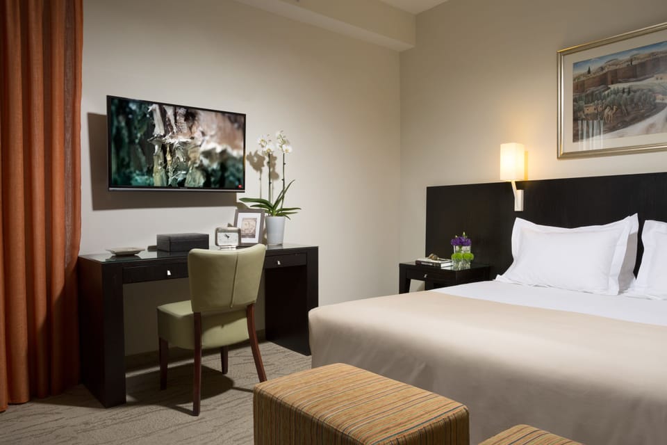 In-room safe, desk, free cribs/infant beds, rollaway beds