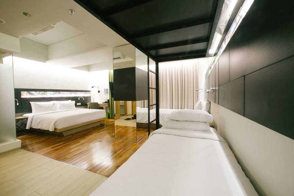 Love Room | In-room safe, desk, laptop workspace, iron/ironing board