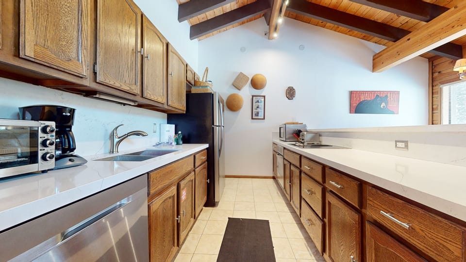 Condo, 2 Bedrooms | Private kitchen | Fridge, microwave, oven, coffee/tea maker