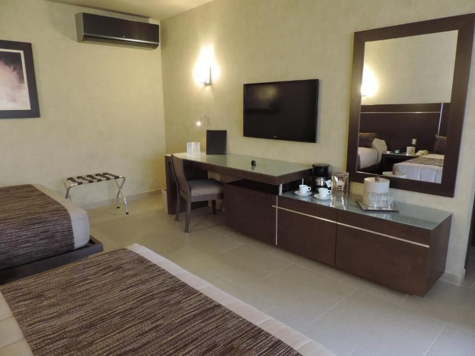 In-room safe, desk, iron/ironing board, WiFi (free)