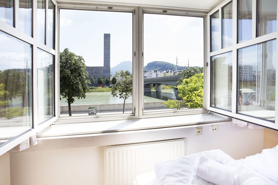 Double Room, Private Bathroom | In-room safe, desk, free WiFi, bed sheets