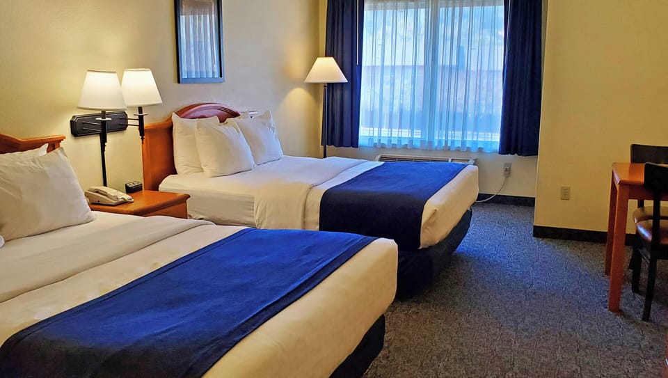 2 Queen Beds Nonsmoking Pikes Peak View | Individually furnished, desk, iron/ironing board, free WiFi