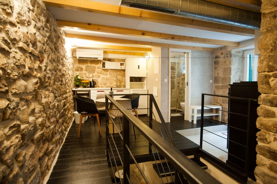 Deluxe Triple Room | 4 bedrooms, premium bedding, down comforters, Select Comfort beds