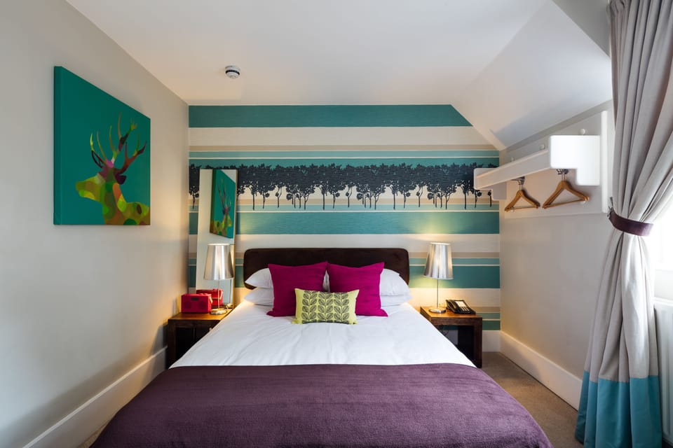 Double Room | Egyptian cotton sheets, hypo-allergenic bedding available, desk