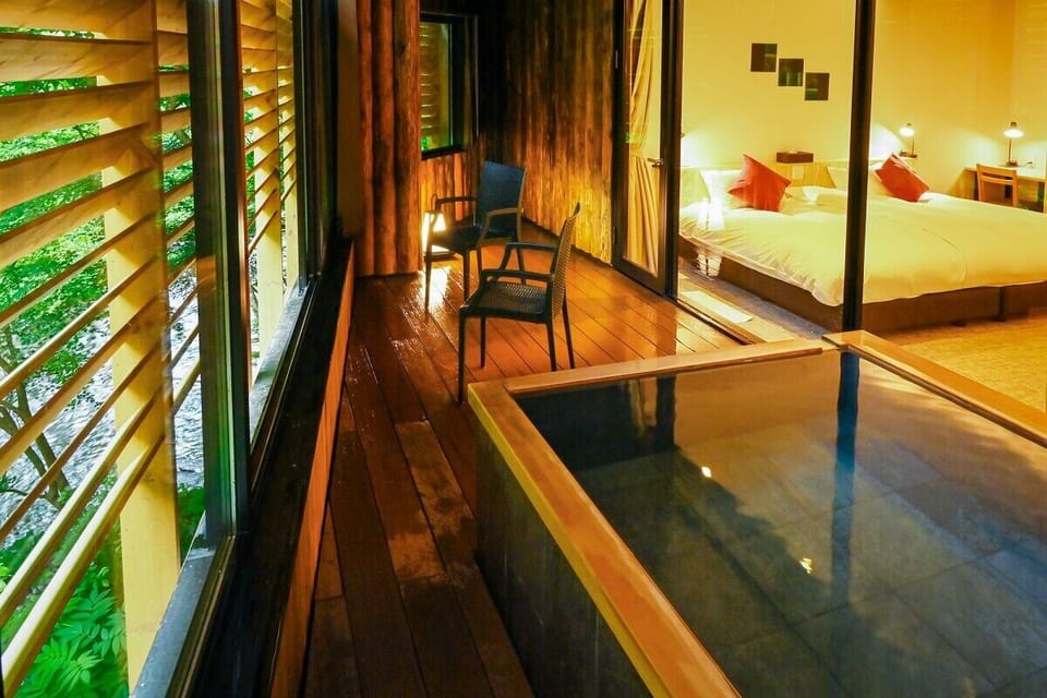 Room 13 Suite with Hot Spring Bath | Bathroom | Hair dryer, slippers, towels, soap