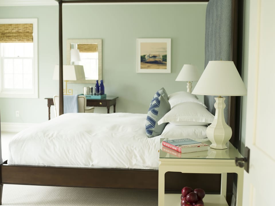 Premium Room, 1 King Bed | Premium bedding, down comforters, pillowtop beds, in-room safe