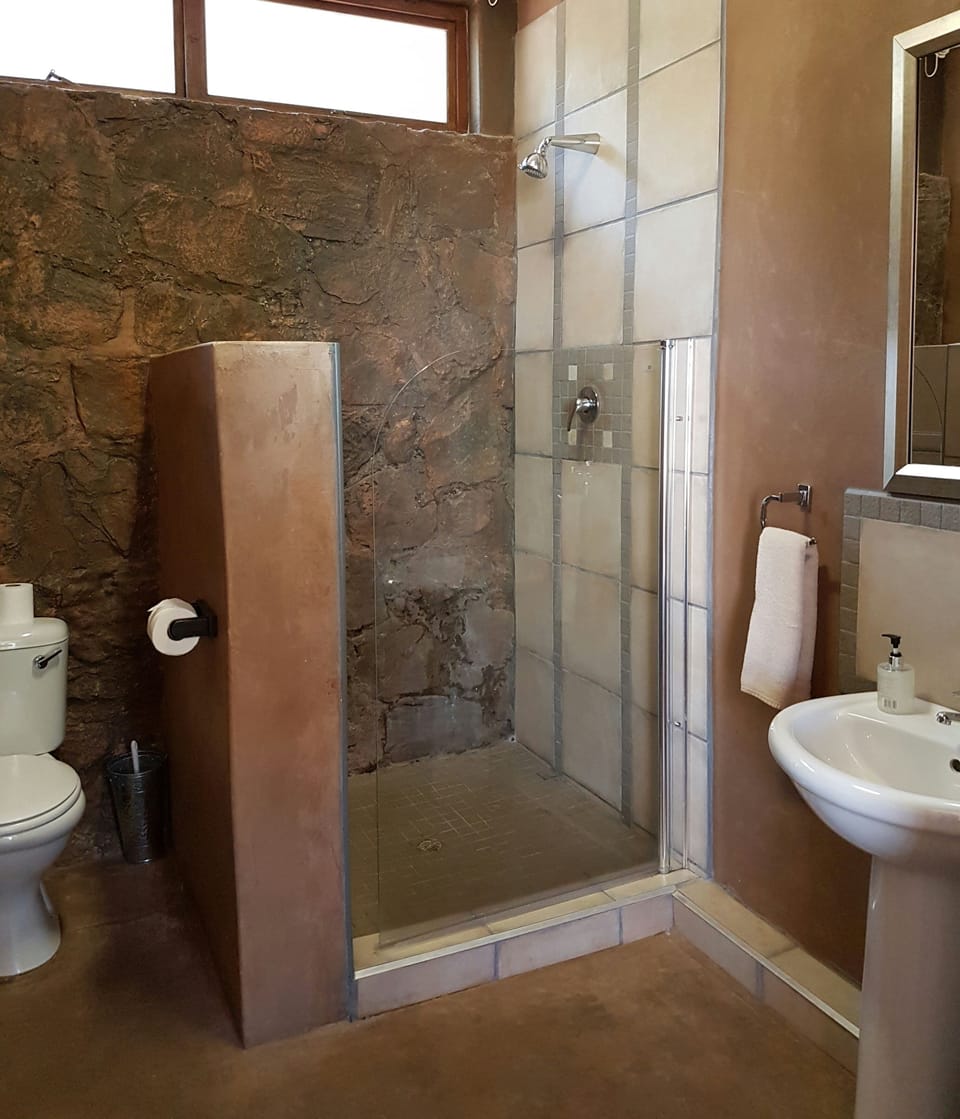 Comfort Triple Room, 1 Bedroom, Mountain View, Mountainside | Bathroom | Deep soaking tub, towels